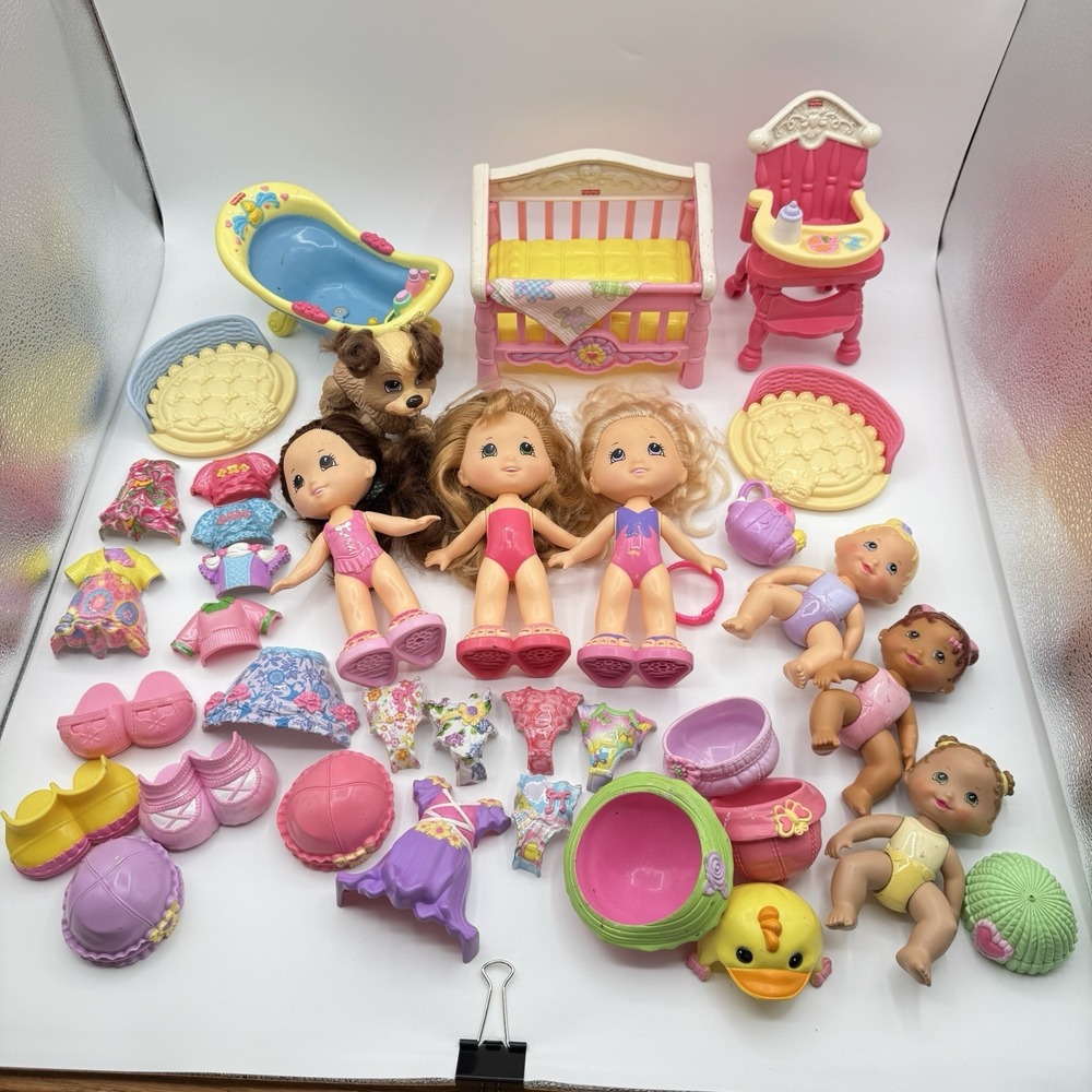 Fisher-Price Snap N Style Lot 3 Dolls 3 Baby 1 Dog Tub Crib Highchair Clothes A8
